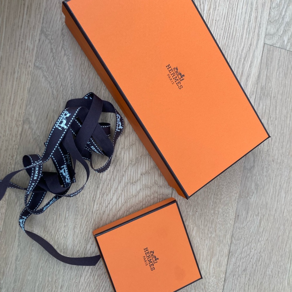 Hermes boxes (2)